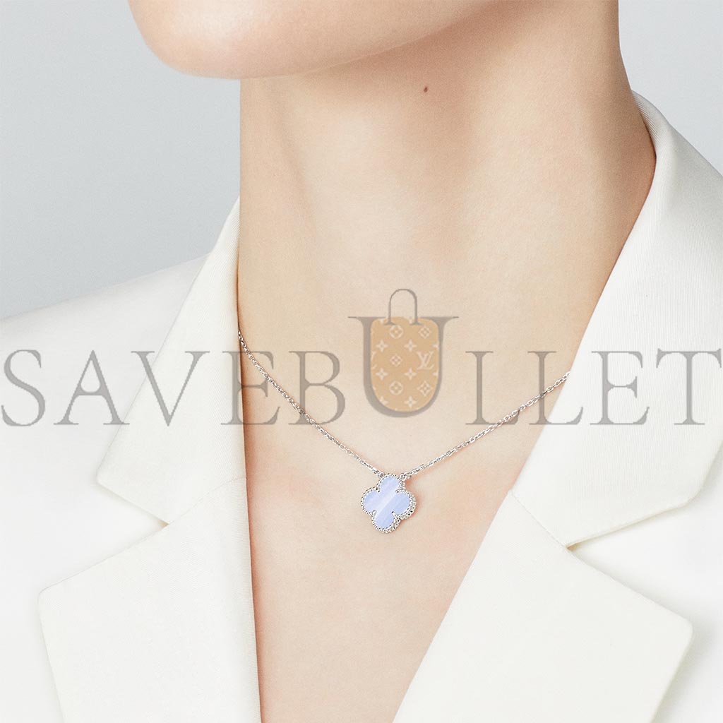 V*N CL*F arpels vintage alhambra pendant - white gold, chalcedony  vcard34900